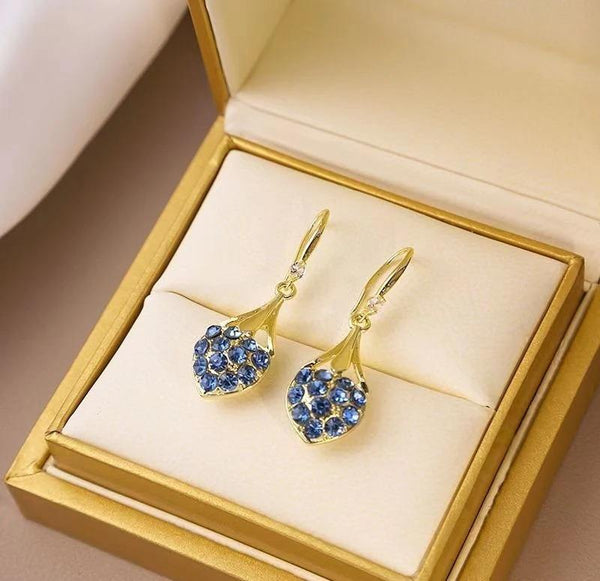 Beautiful Drop Shape Hanging Earring