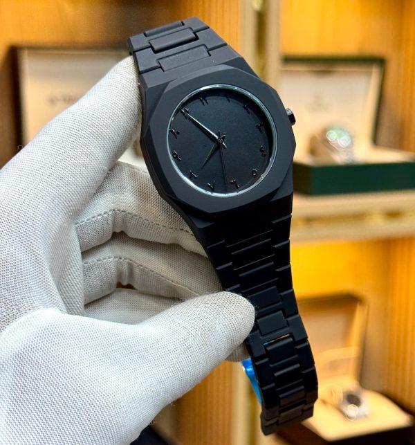 Arabic Aura Analogue Watch - Black , Comes With Box
